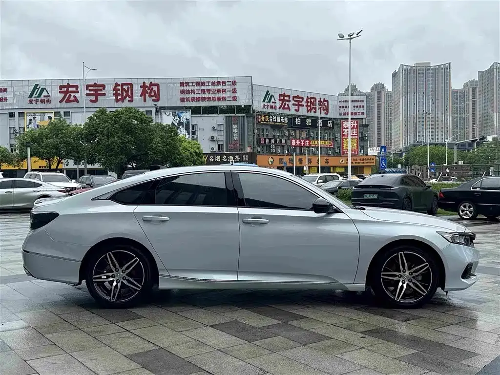 Honda Accord — фото 4