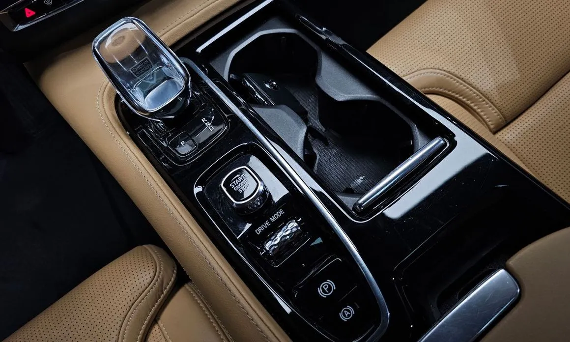 Volvo S90 — фото 10