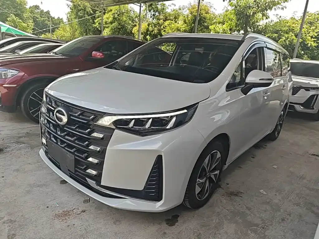 GAC Motor Trumpchi M6 — фото 1