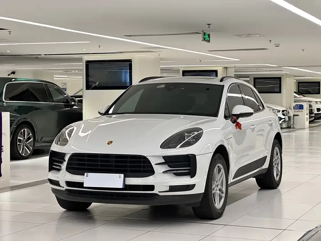Porsche Macan — фото 1