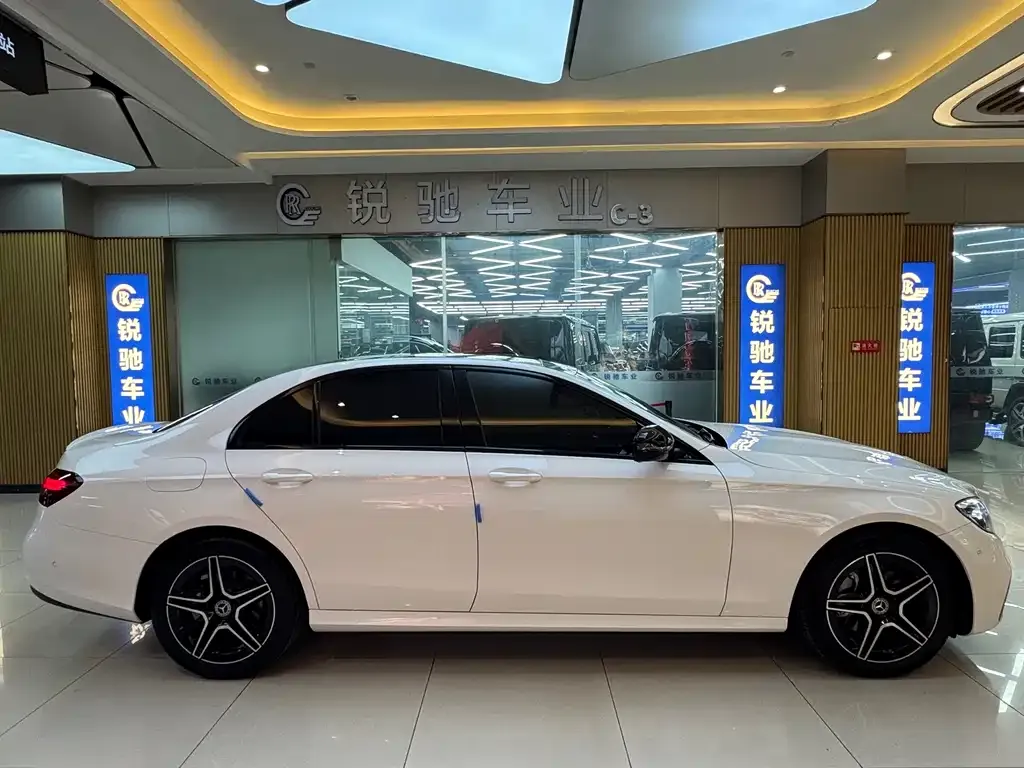 Mercedes-Benz E-Class (Import) — фото 6