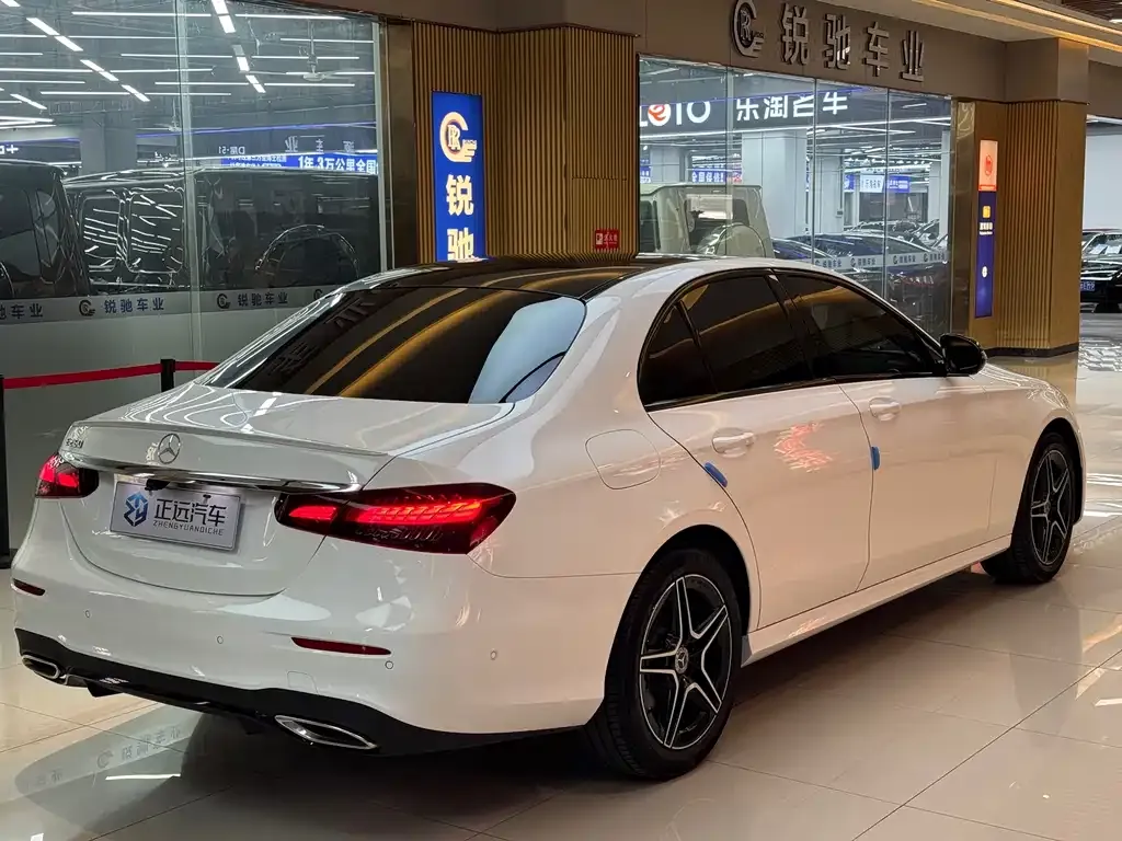 Mercedes-Benz E-Class (Import) — фото 9
