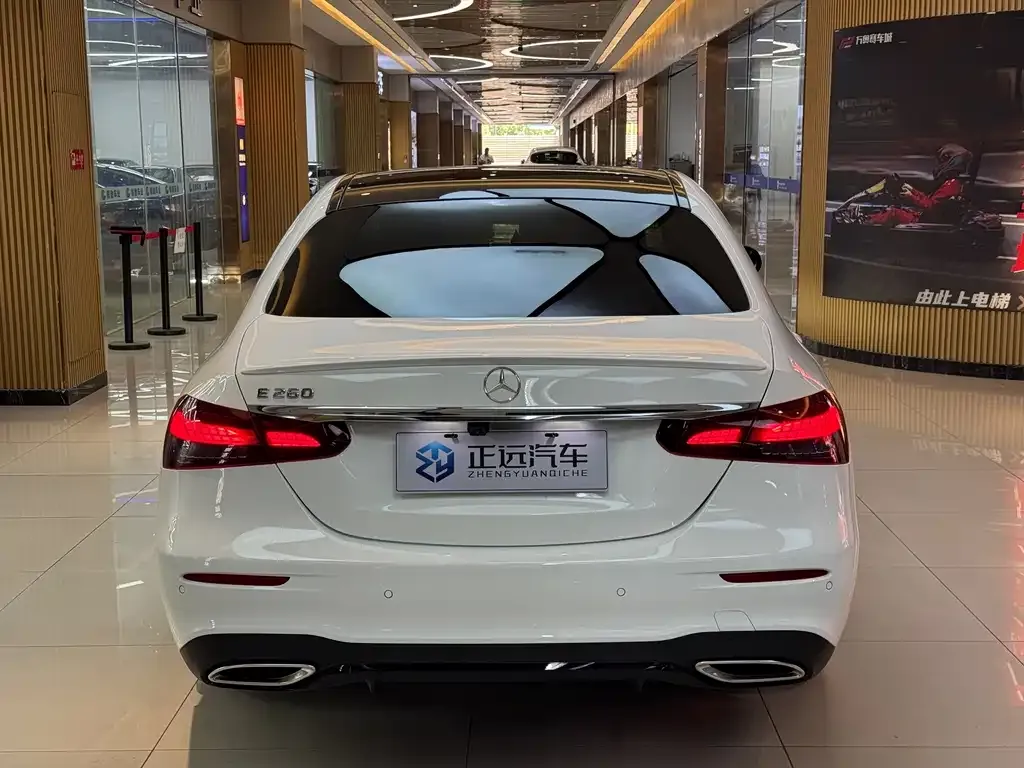 Mercedes-Benz E-Class (Import) — фото 10