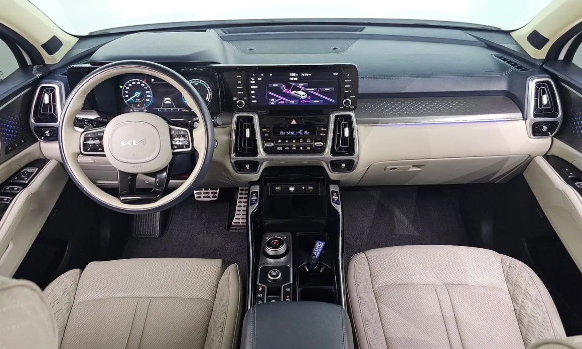 Kia Sorento — фото 9