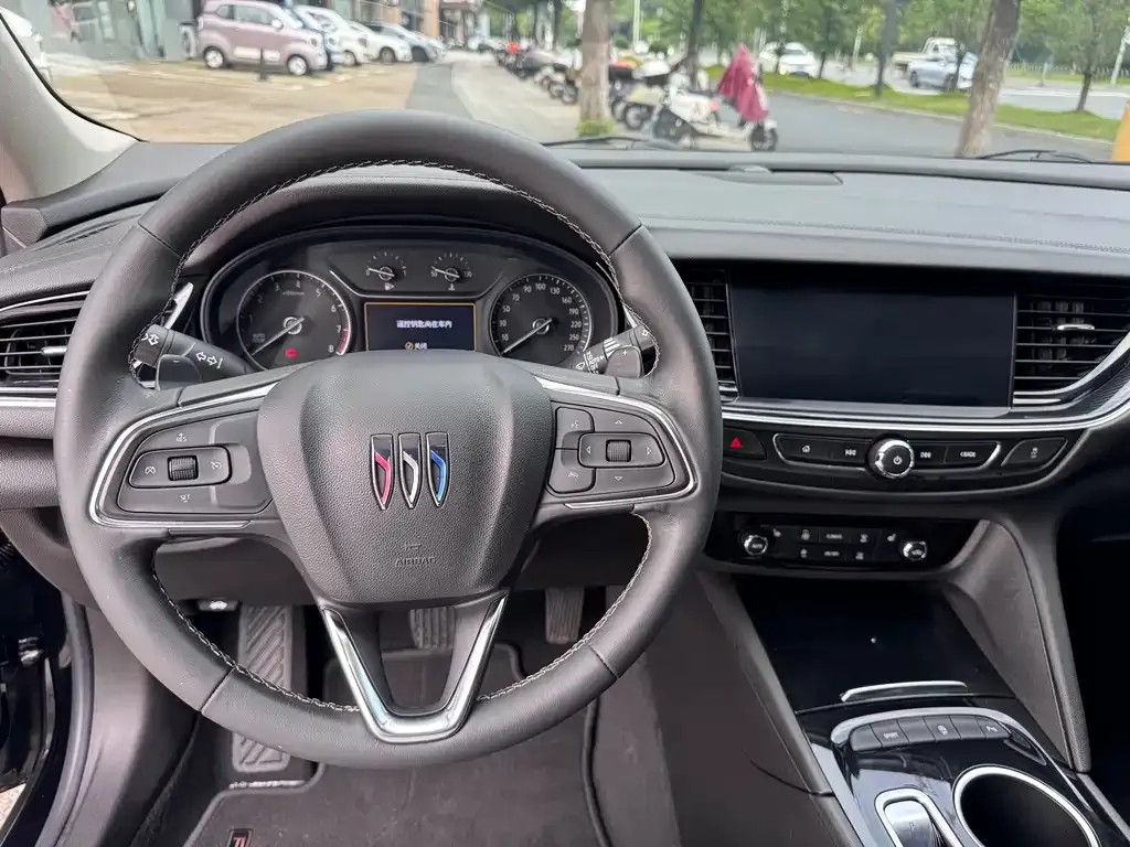 Buick Regal — фото 6