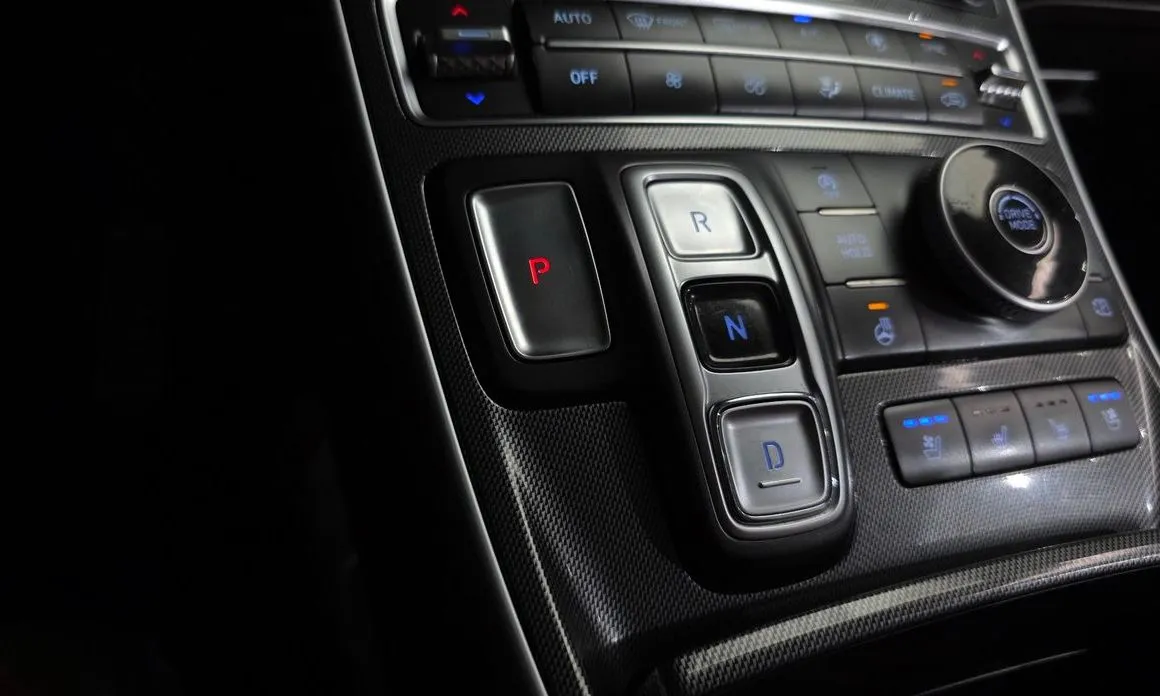 Hyundai Santafe — фото 7