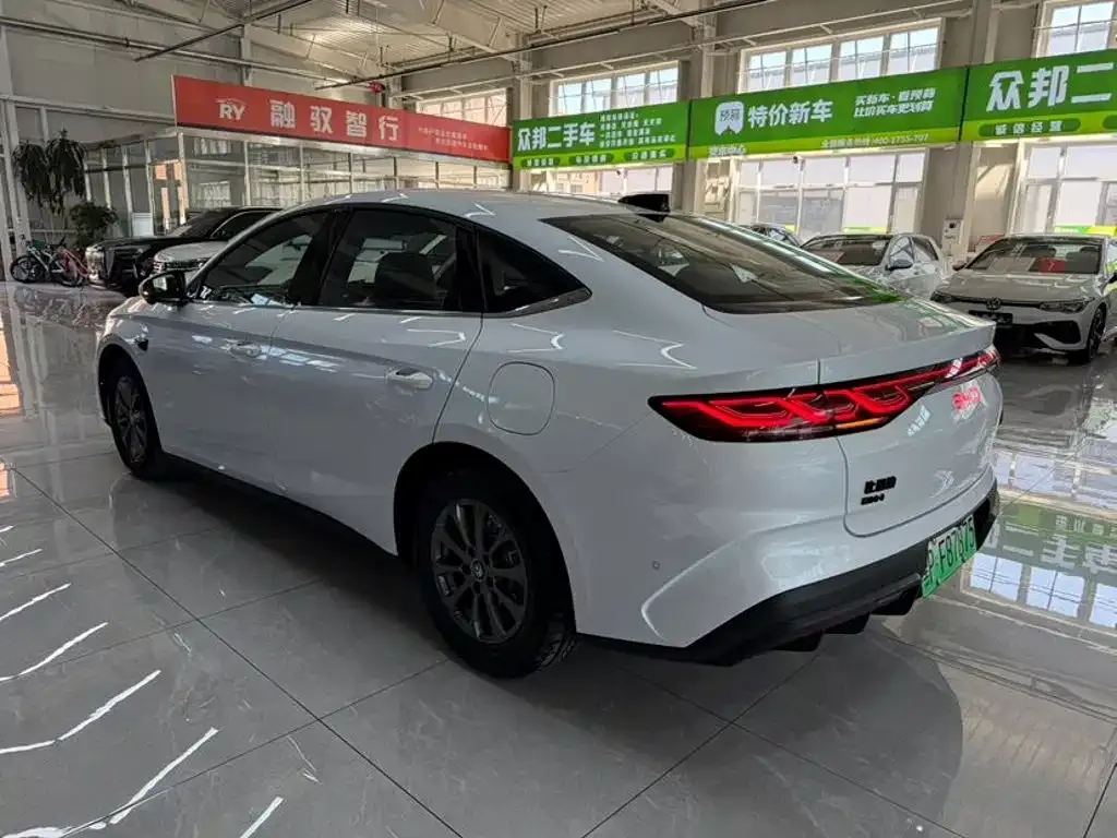 BYD Qin L — фото 7