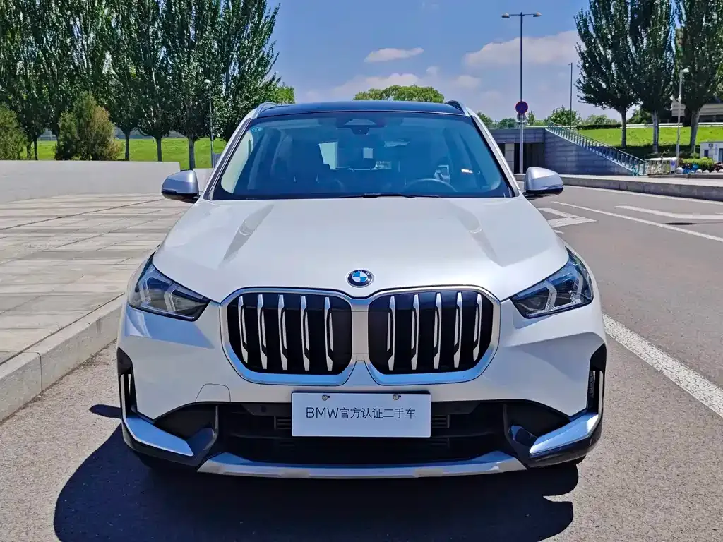 BMW X1 — фото 5