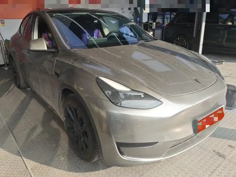 Tesla Model Y — фото 7
