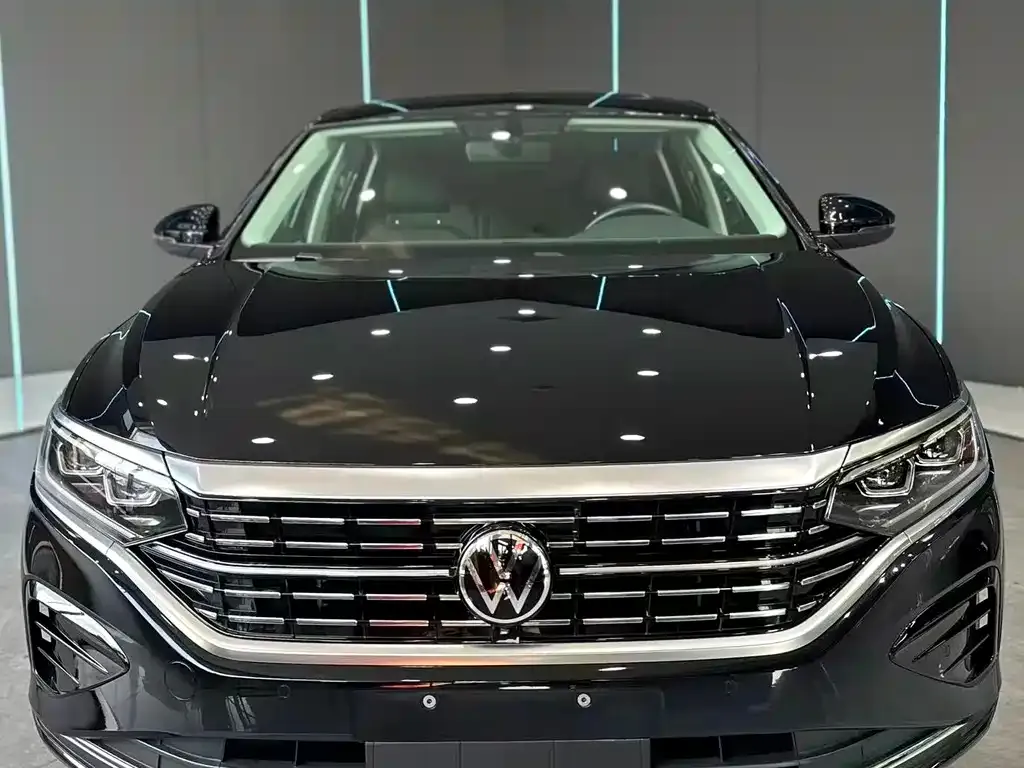 Volkswagen Passat — фото 10