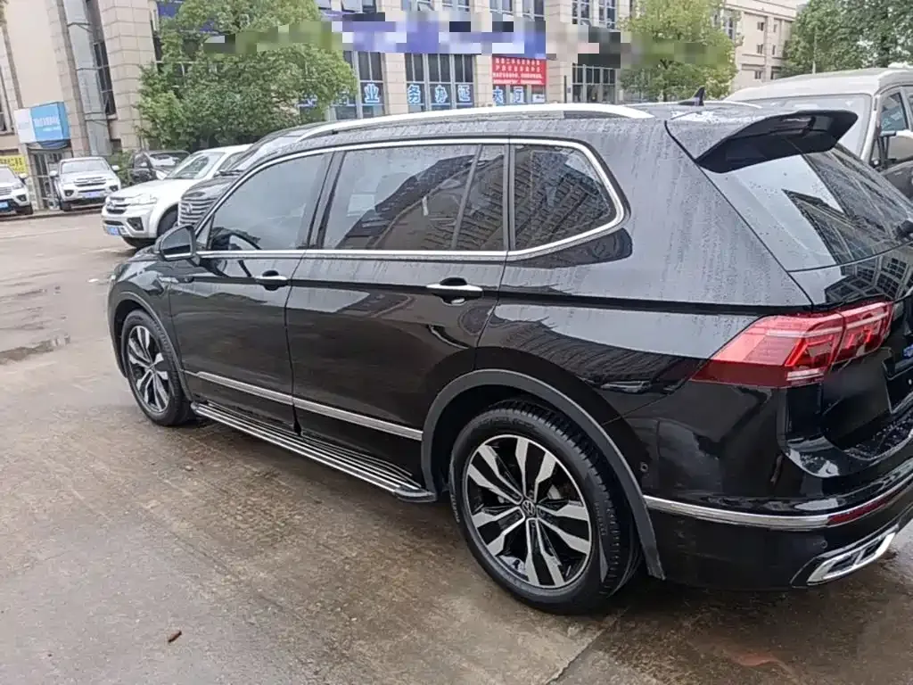 Volkswagen Tiguan L — фото 5