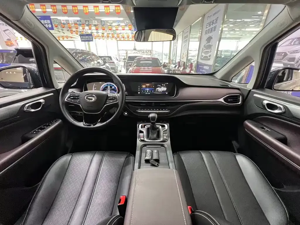 GAC Motor Trumpchi M6 — фото 8