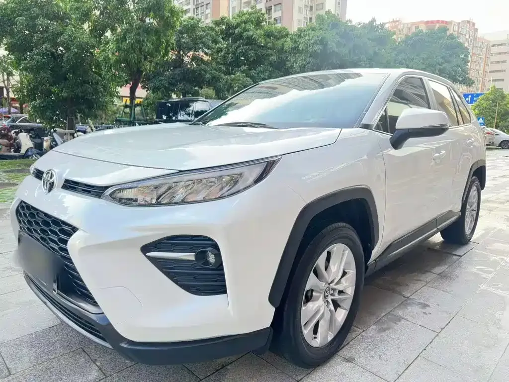 Toyota Wildlander — фото 10
