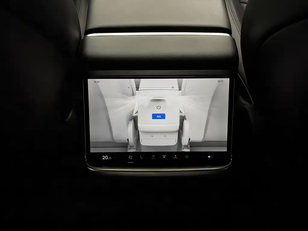 Tesla Model X — фото 2