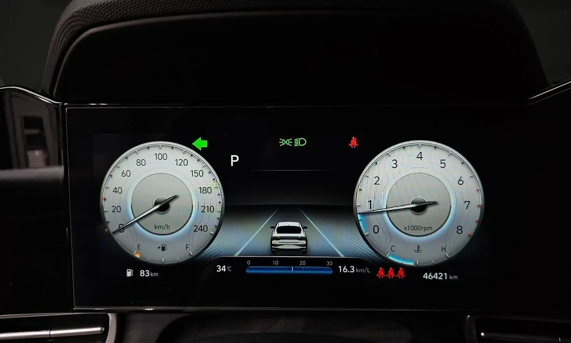 Hyundai AVANTE — фото 2