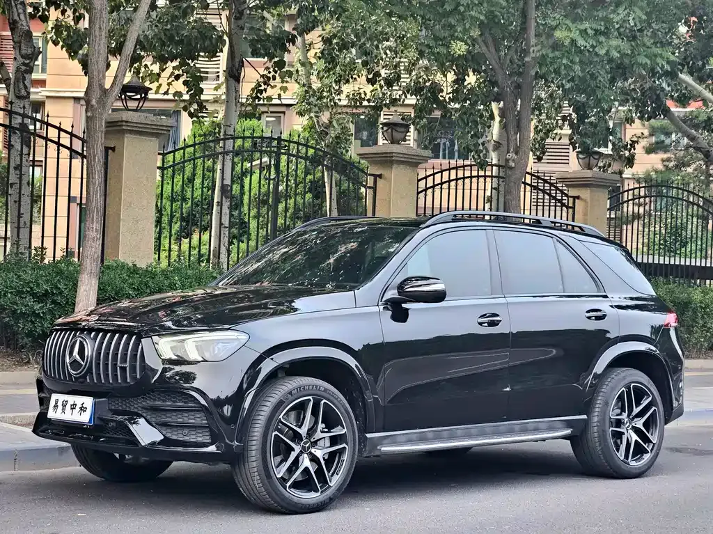 Mercedes-Benz GLE AMG — фото 1