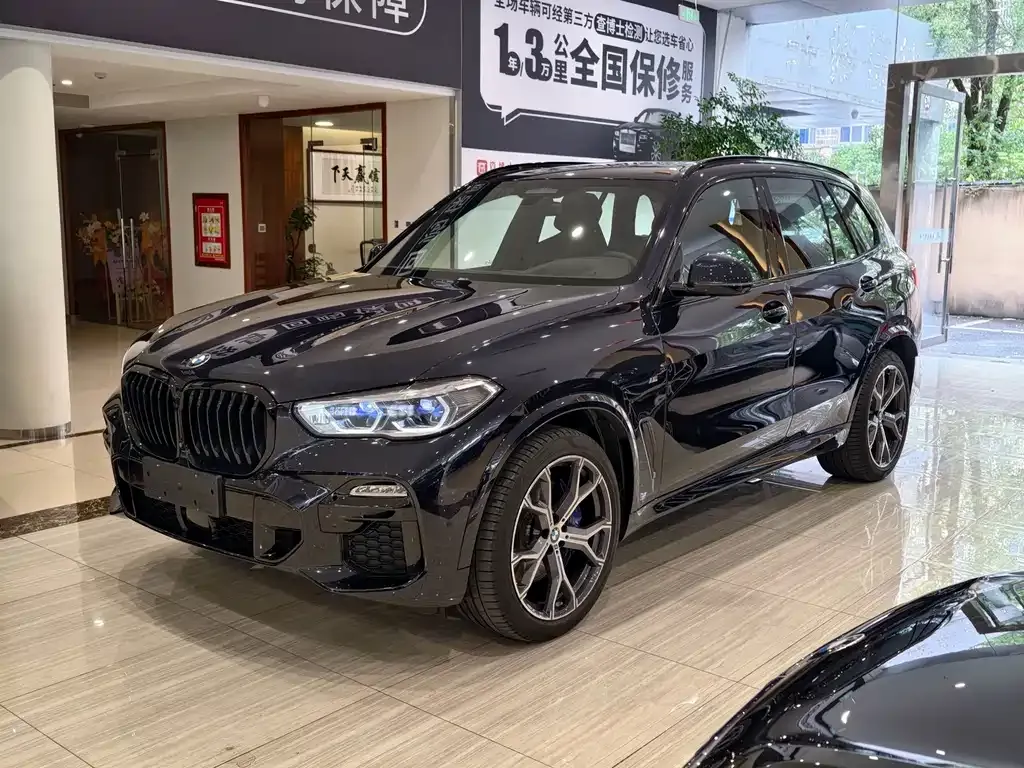 BMW X5 (Import) — фото 1