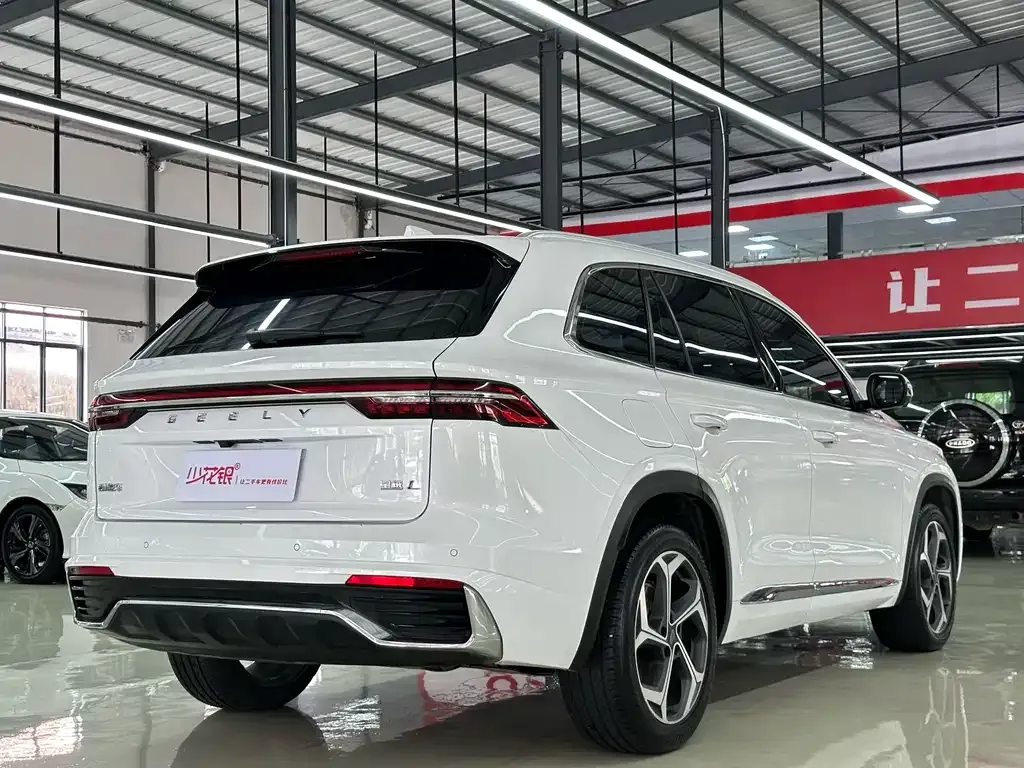 Geely Xingyue L — фото 6
