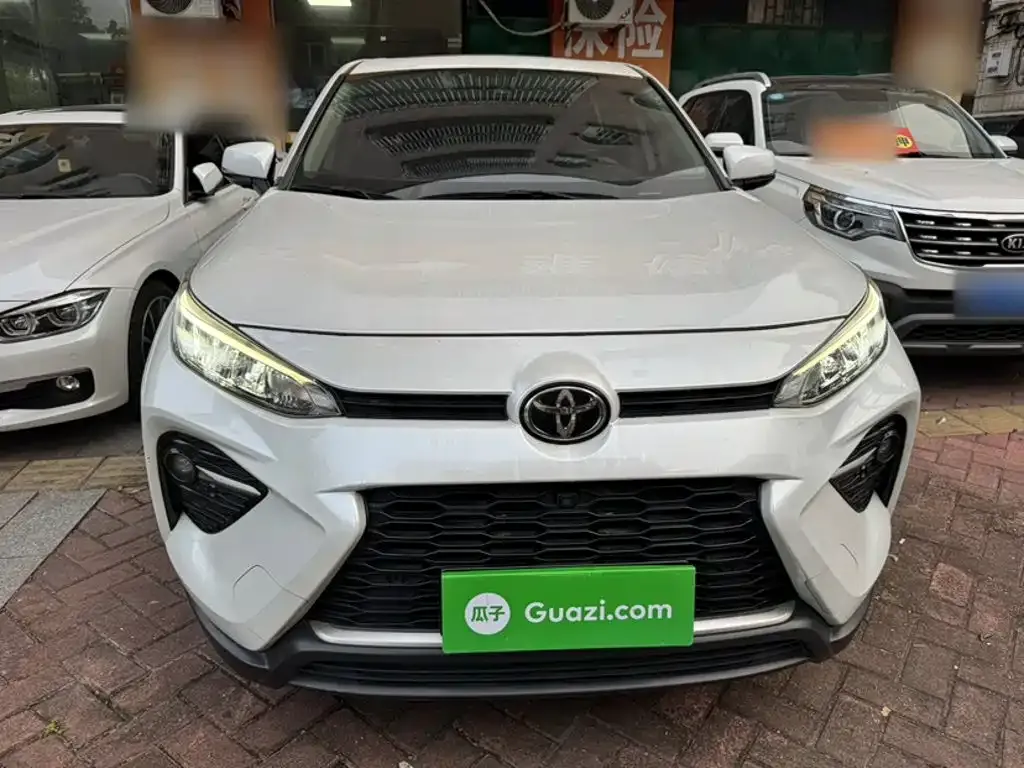Toyota Wildlander — фото 10