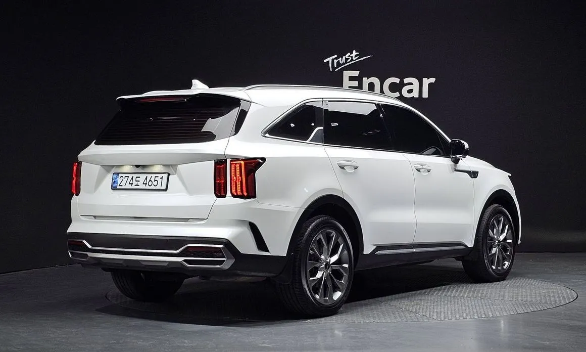 Kia Sorento 2023 из KR, фото 2