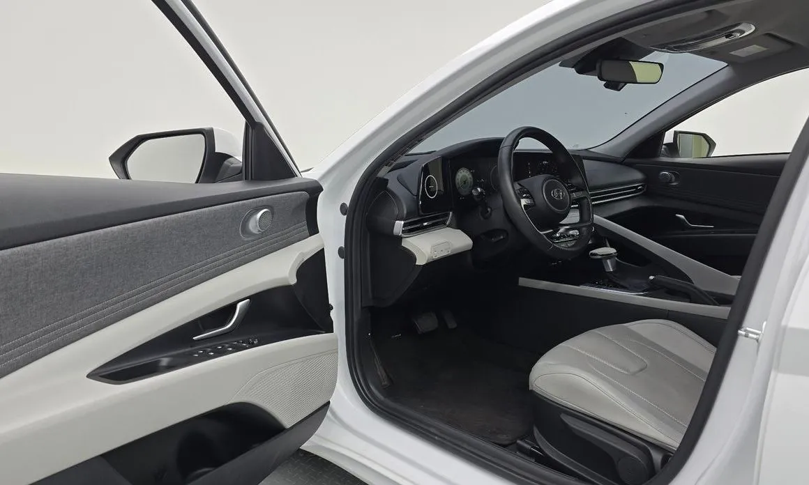 Hyundai AVANTE 2021 из KR, фото 6