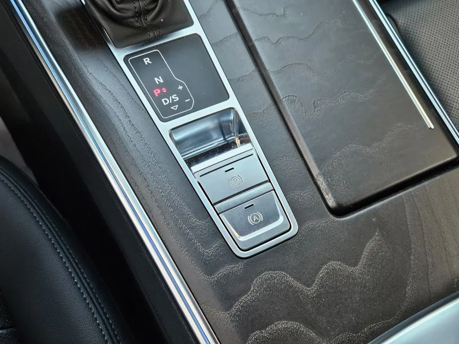 Audi A6 — фото 10