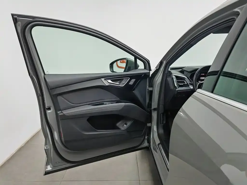 Audi Q4 e-tron 2024 из CN, фото 3
