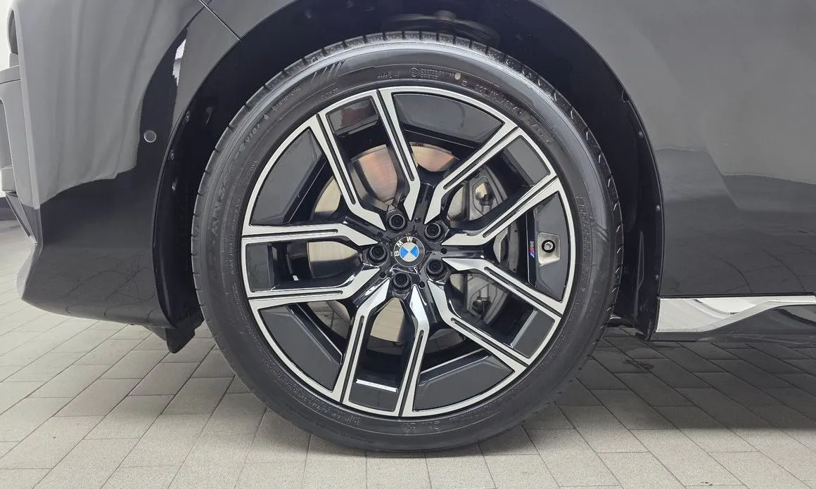 BMW 7-Series 2025 из KR, фото 6