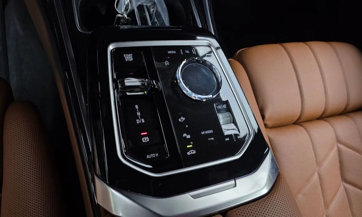 BMW 7-Series 2025 из KR, фото 9