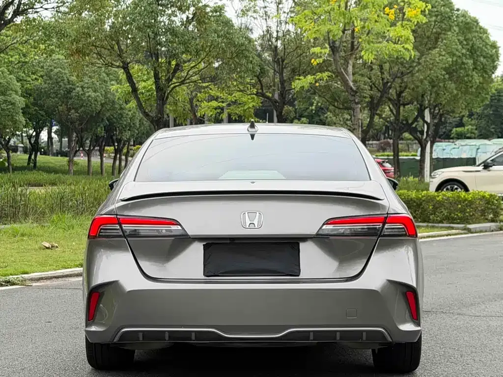 Honda Inspire — фото 7