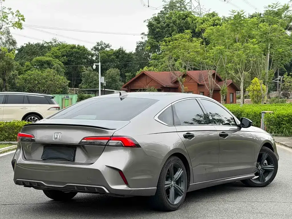 Honda Inspire — фото 10