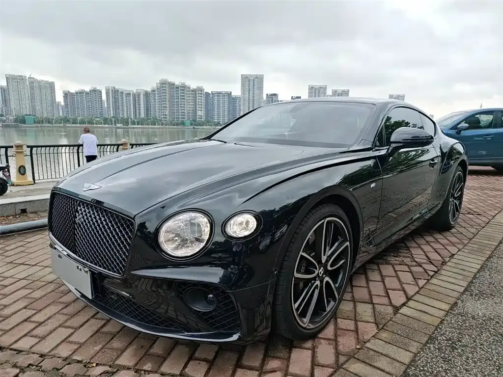 Bentley Continental — фото 1