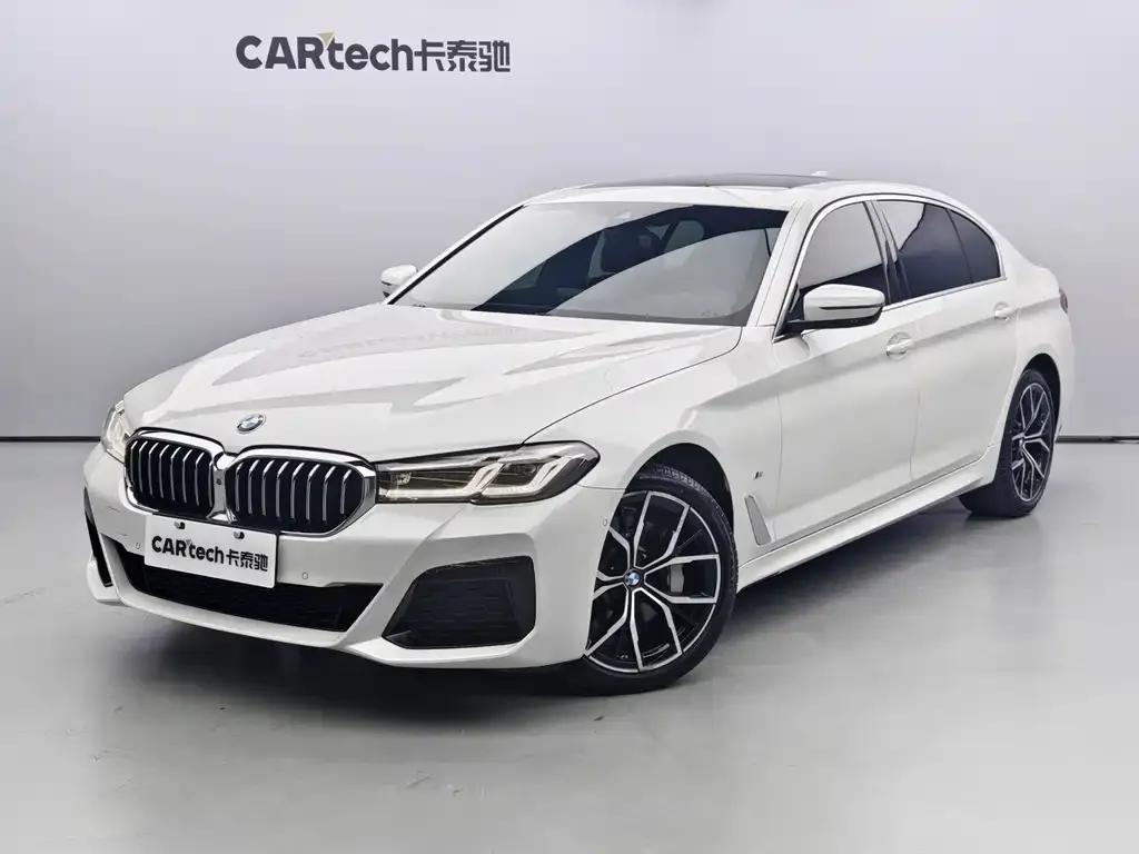 BMW 5 Series — фото 1
