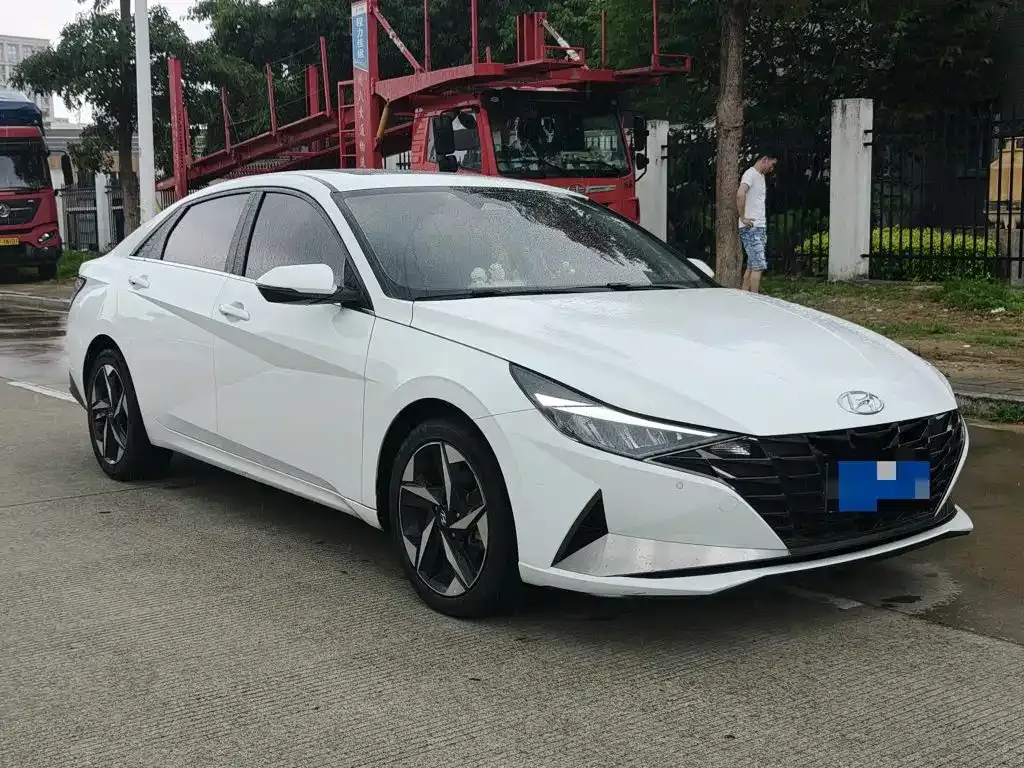 Hyundai Elantra 2023 из CN, фото 9
