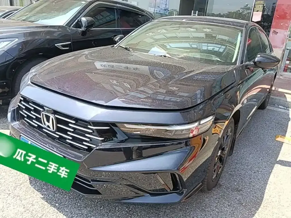 Honda Accord — фото 10