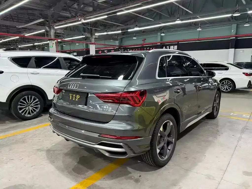 Audi Q3 — фото 10