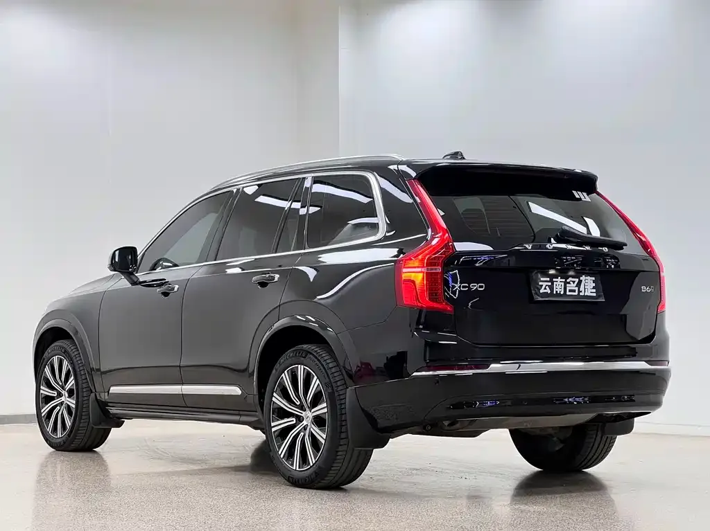 Volvo XC90 — фото 2