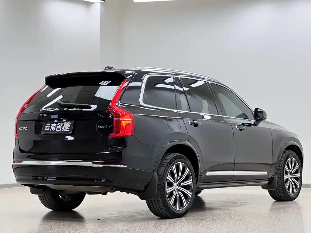 Volvo XC90 — фото 5