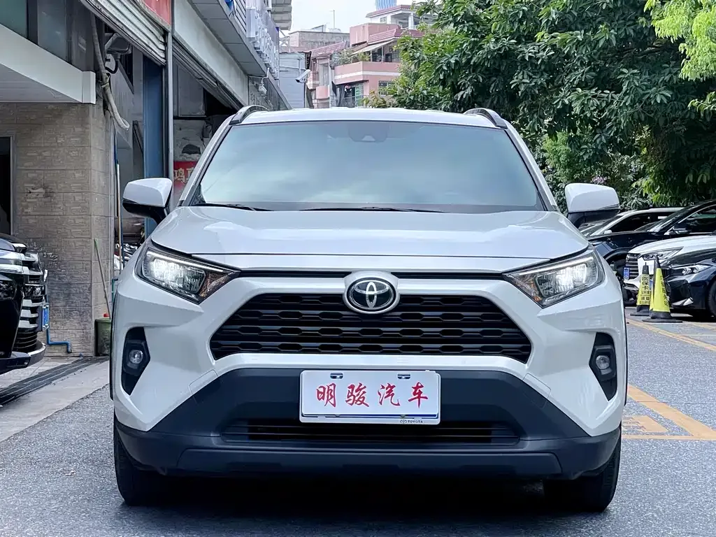 Toyota RAV4 2024 из CN, фото 9