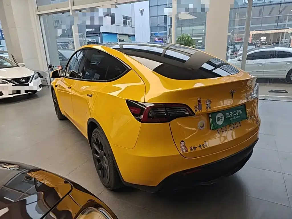Tesla Model Y — фото 6