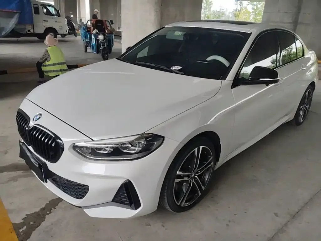 BMW 1 Series — фото 1