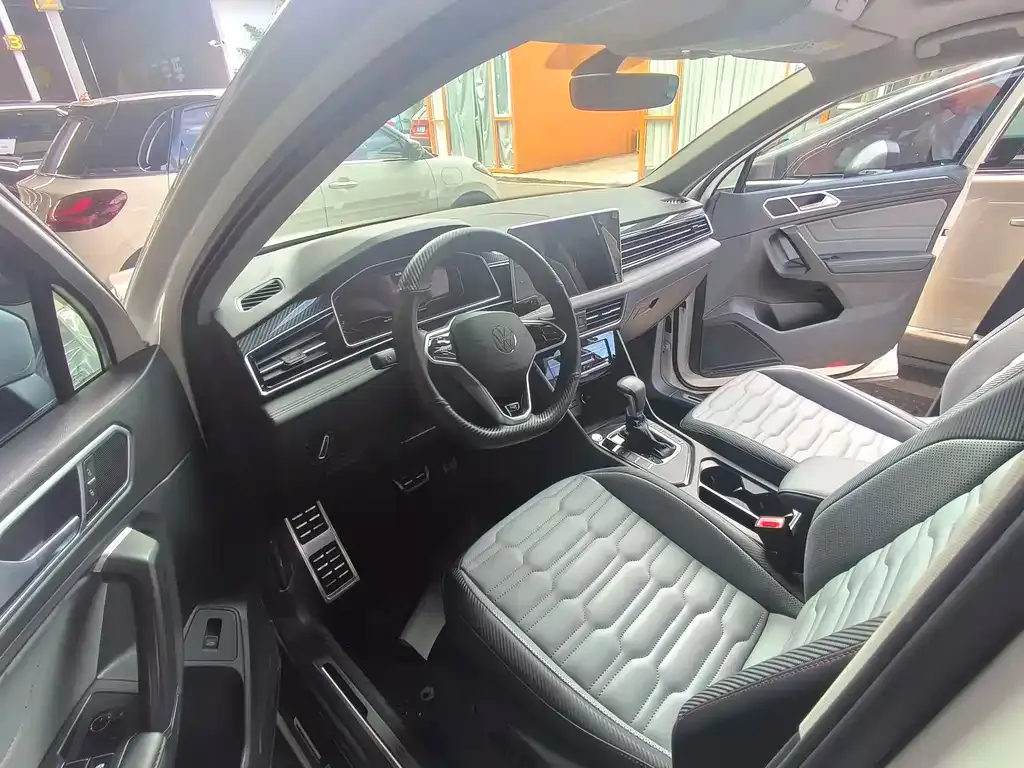Volkswagen Tiguan X 2022 из CN, фото 6
