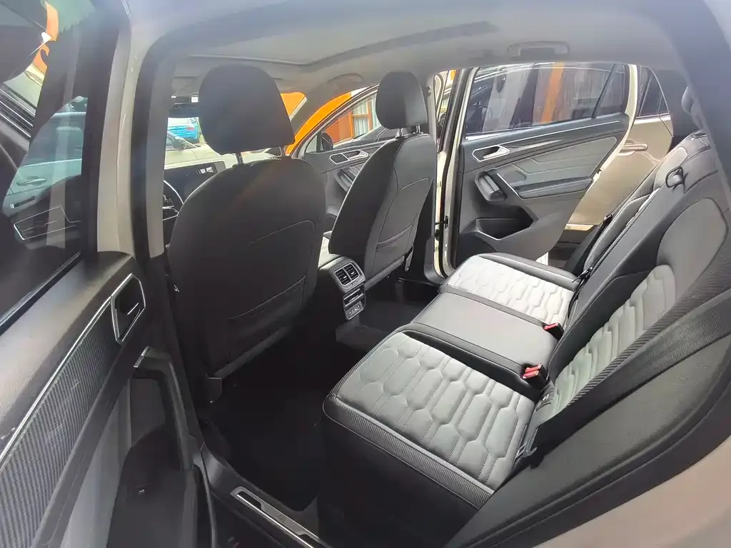 Volkswagen Tiguan X 2022 из CN, фото 7