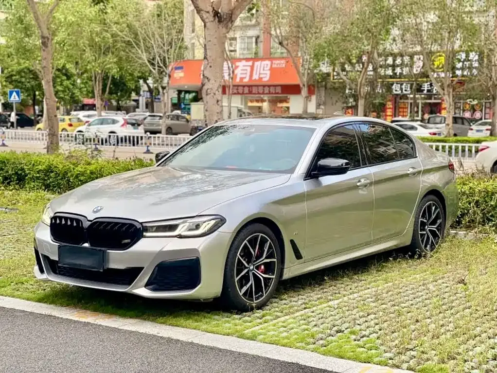 BMW 5 Series (Import) — фото 1