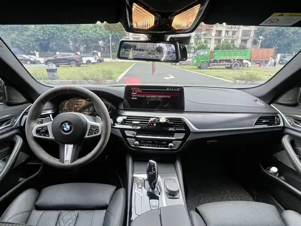 BMW 5 Series (Import) — фото 3