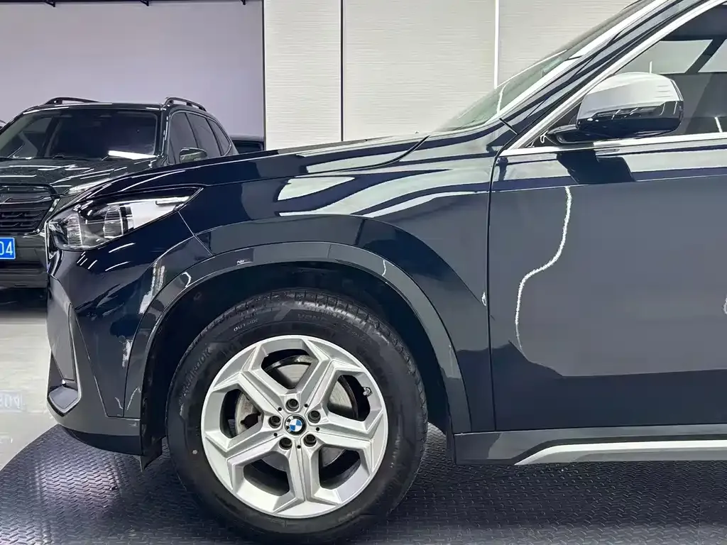 BMW X1 — фото 9