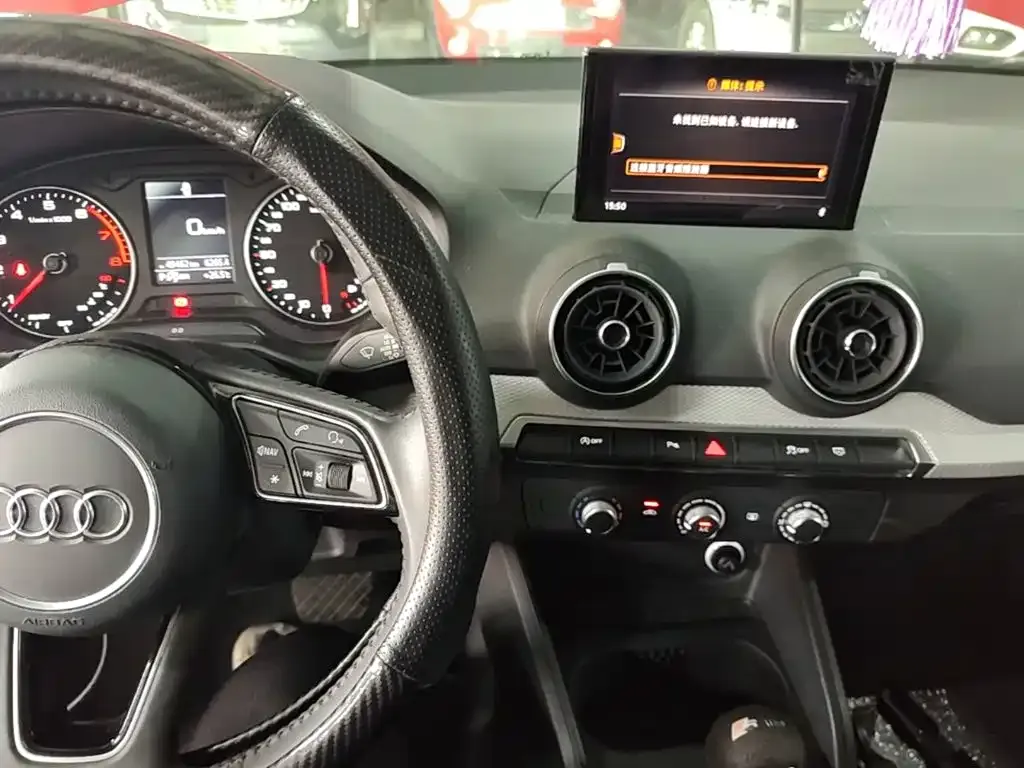 Audi Q2L 2021 из CN, фото 10