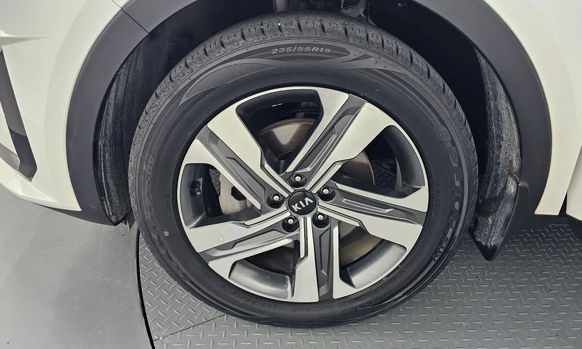 Kia Sorento — фото 9