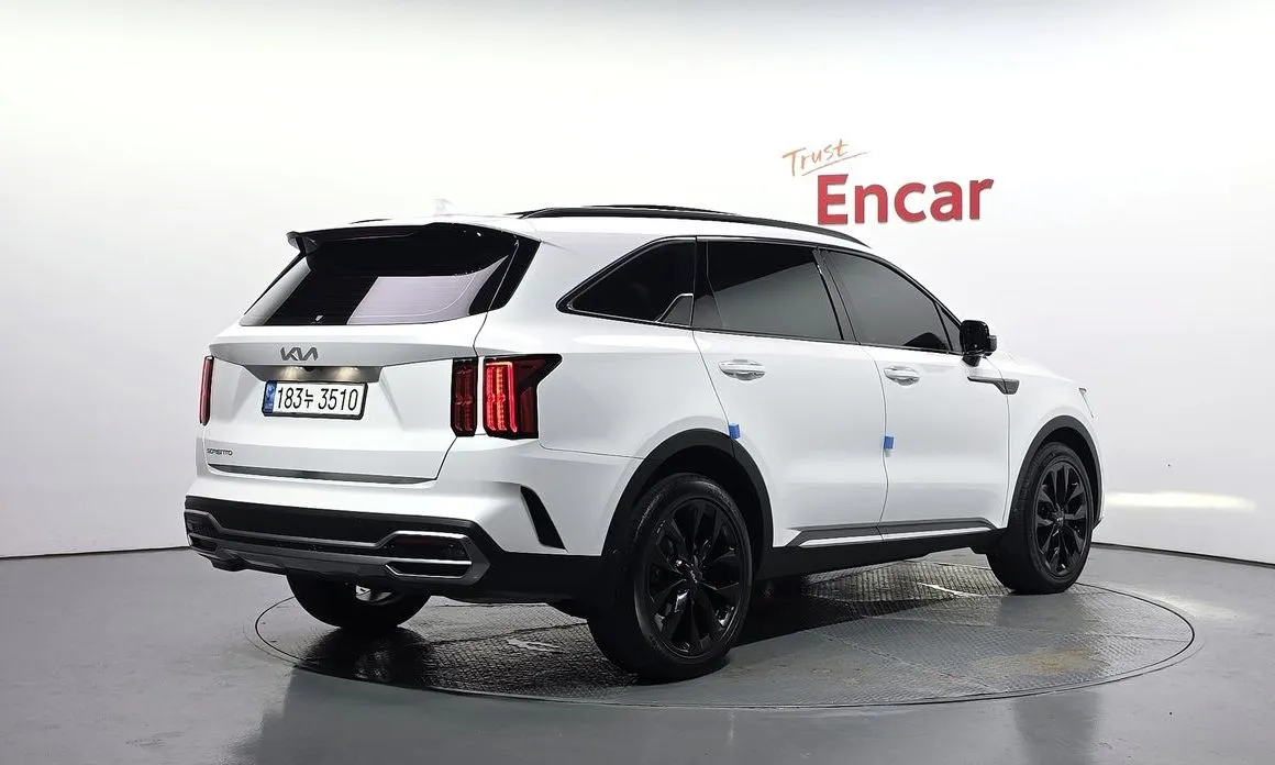 Kia Sorento — фото 7
