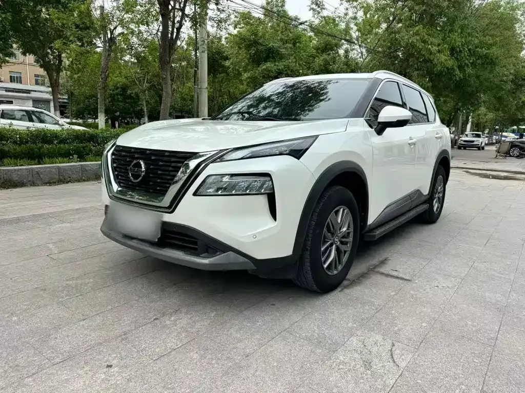 Nissan X-Trail — фото 10